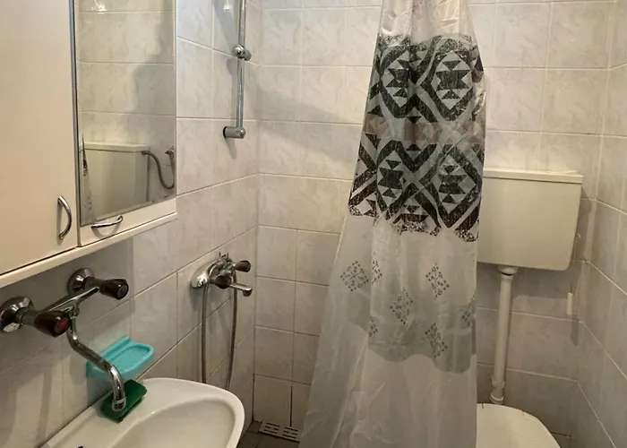 Tara Isidora 아파트